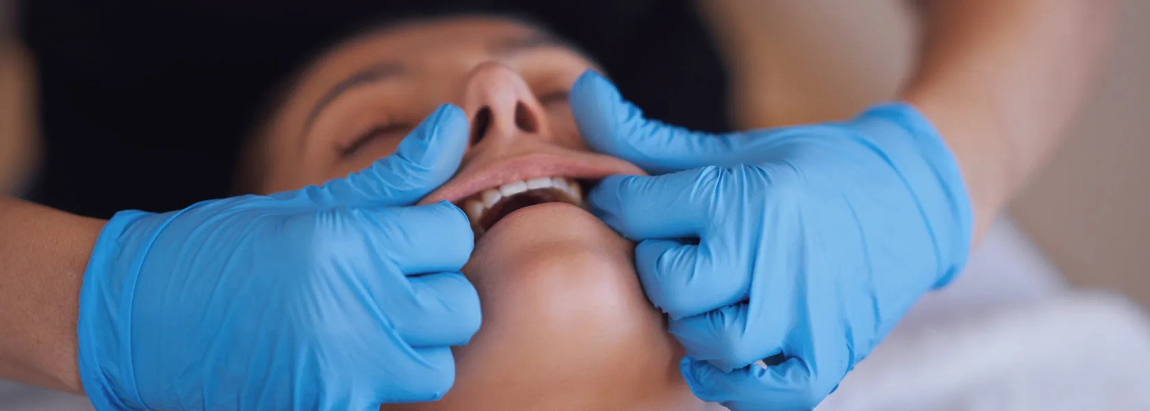 Buccal Massage Technik